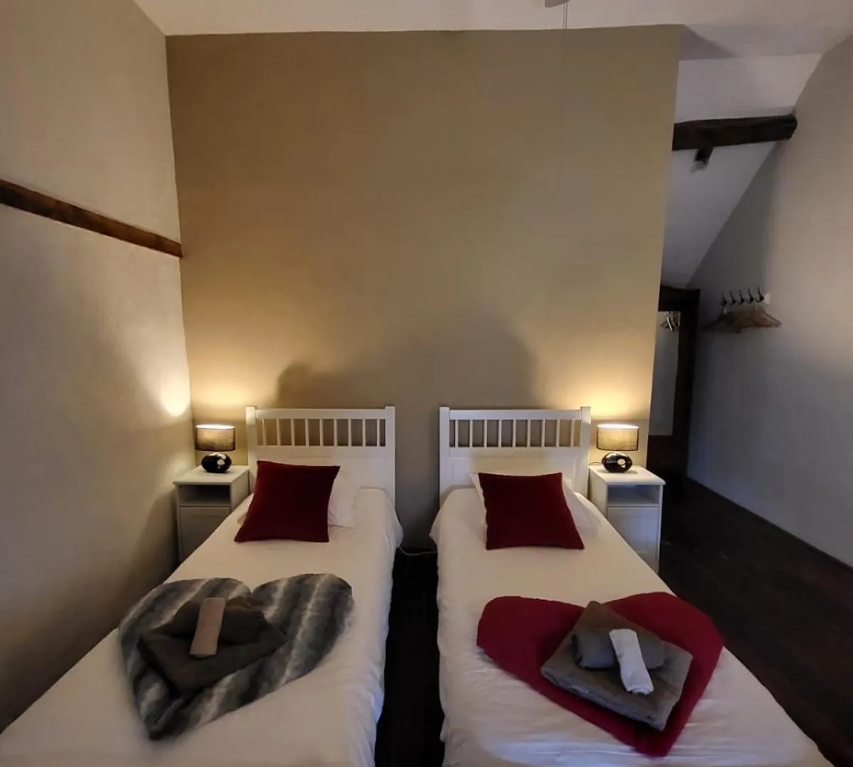 Le Relais Des Elephants Colores Virlet 0*,  Frankrijk